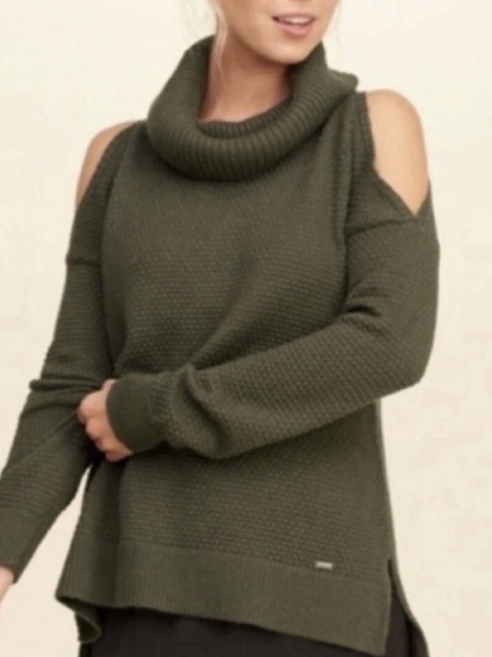 Hollister Olive Green Cold-Shoulder Turtleneck Sweater